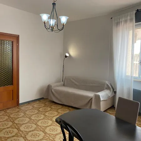Delizioso Bilocale Ad Con Terrazzo Vista Mare *