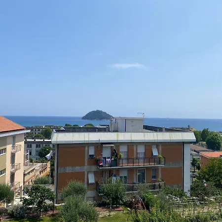 Delizioso Bilocale Ad Con Terrazzo Vista Mare * Albenga