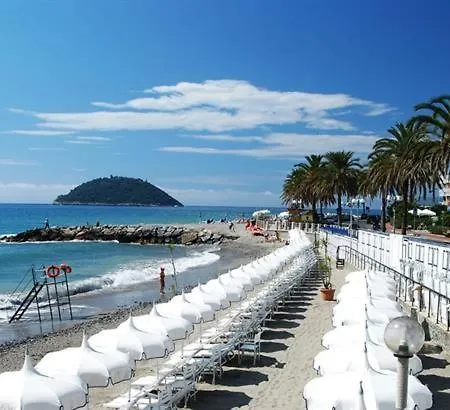 Delizioso Bilocale Ad Con Terrazzo Vista Mare