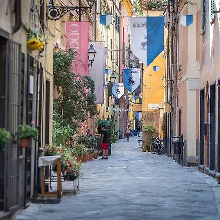 Delizioso Bilocale Ad Con Terrazzo Vista Mare * Albenga