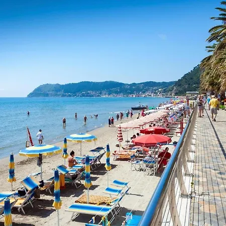 Delizioso Bilocale Ad Con Terrazzo Vista Mare * Albenga